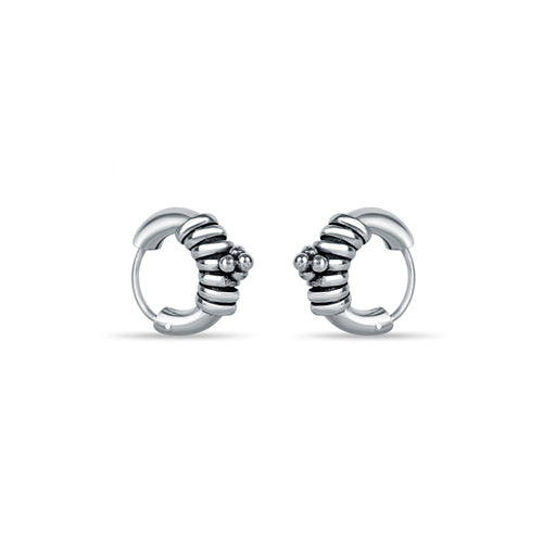 Looking for the perfect minimal bali for everyday wear? Look no further than Zia 925 Sterling Silver Bali! Made from high-quality, 925 sterling silver with an oxidised finish, this bali is not only beautiful but also durable for everyday wear. Elevate your style with Zia.