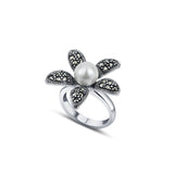 Pearly Flower Ring