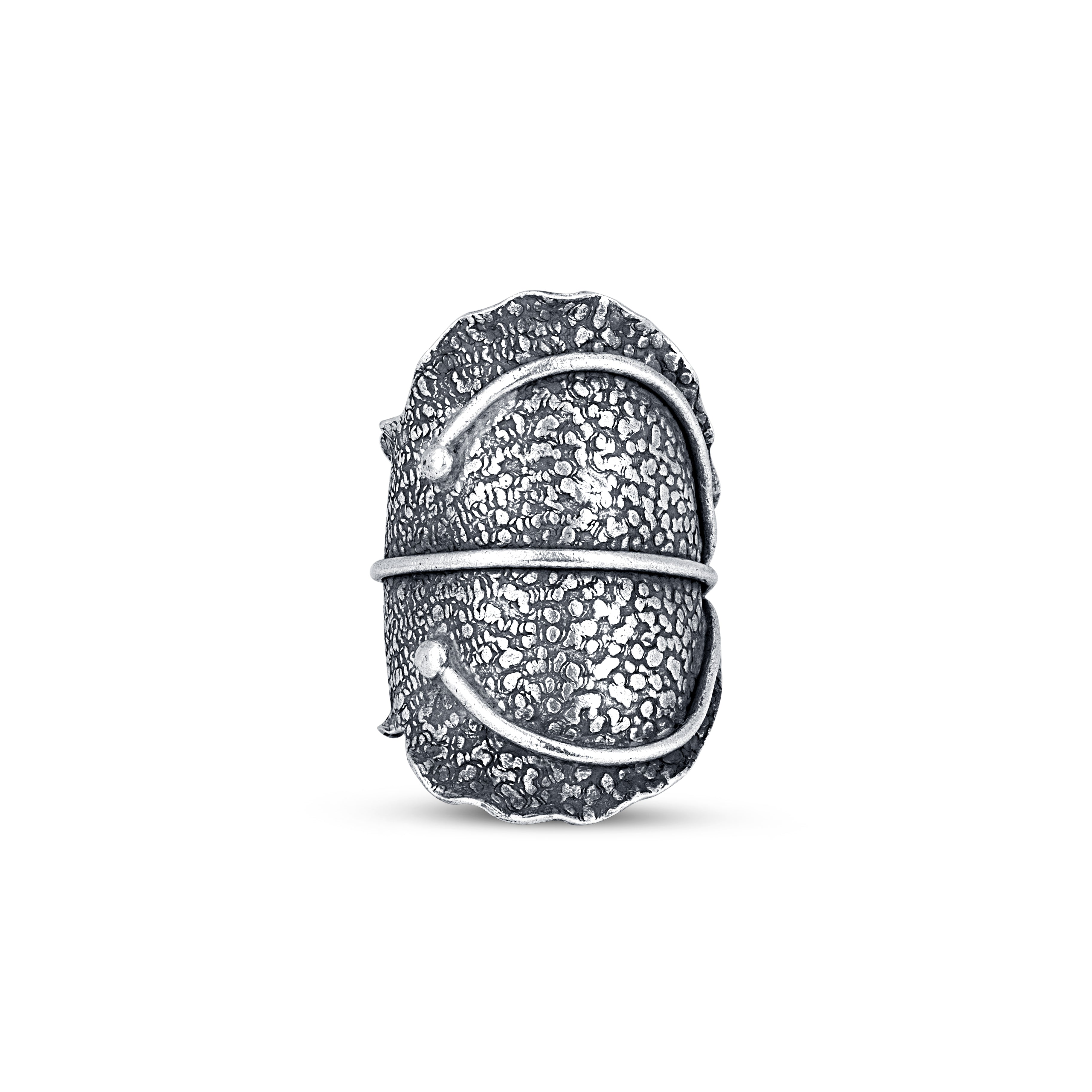 92.5 sterling silver contemperory statement ring in a leaf pattern is finished in oxidized